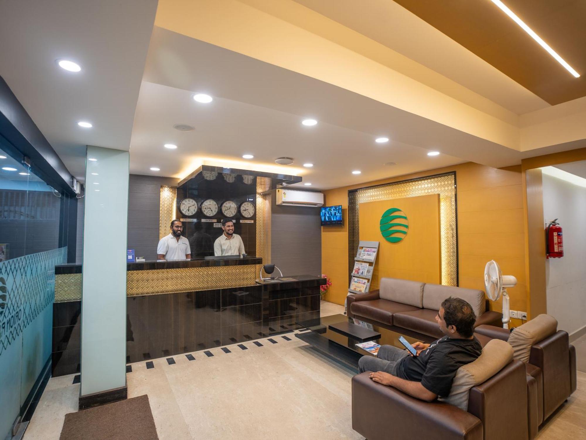 Orion Residency Hotel Csennai Kültér fotó