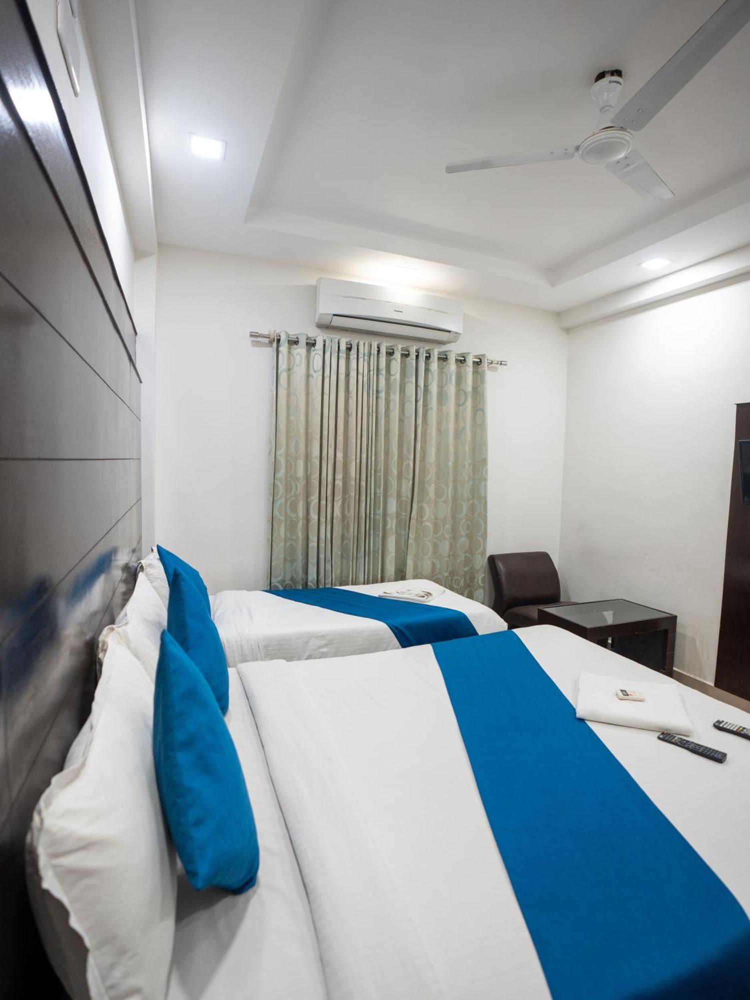 Orion Residency Hotel Csennai Kültér fotó