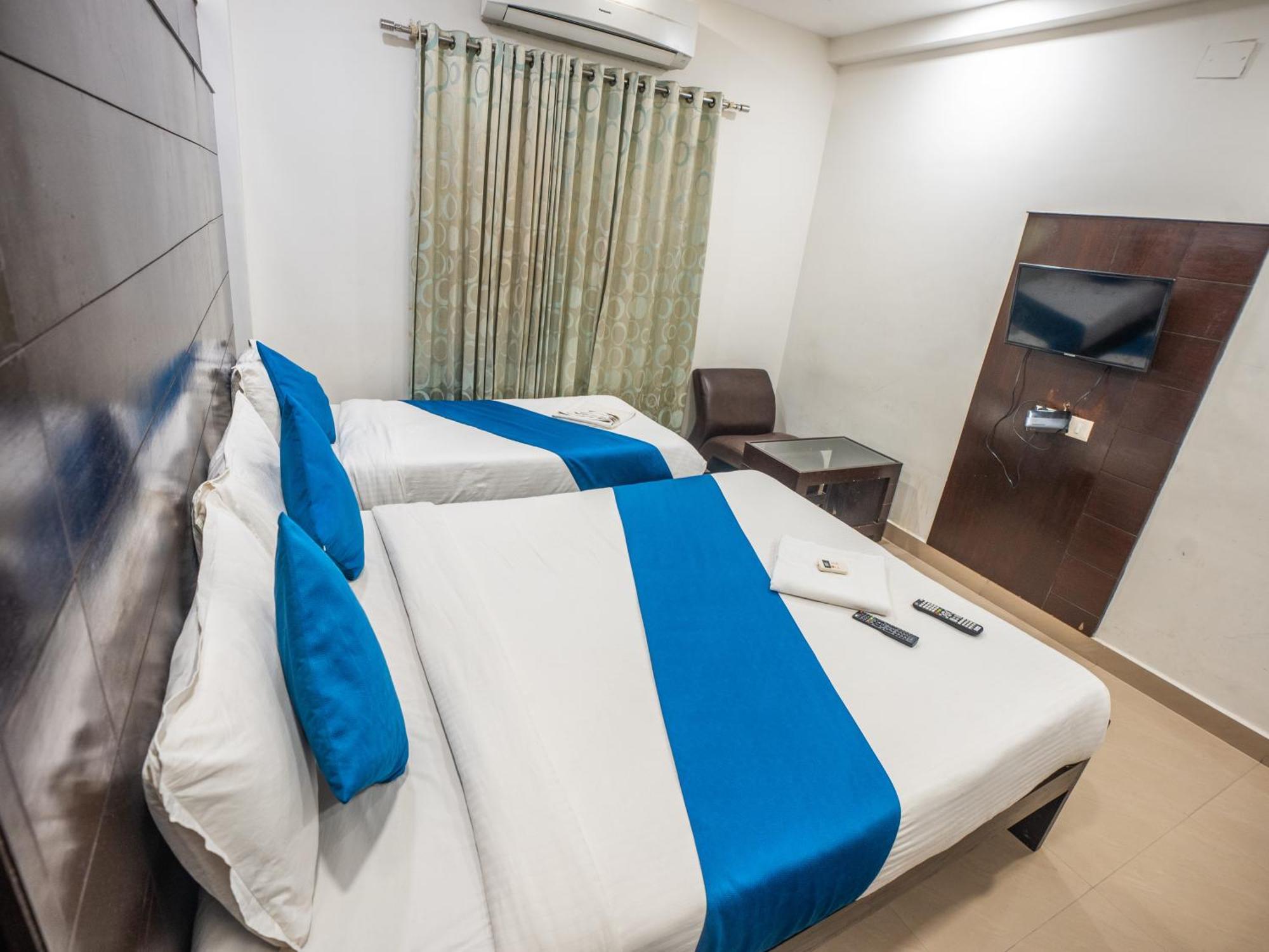 Orion Residency Hotel Csennai Kültér fotó