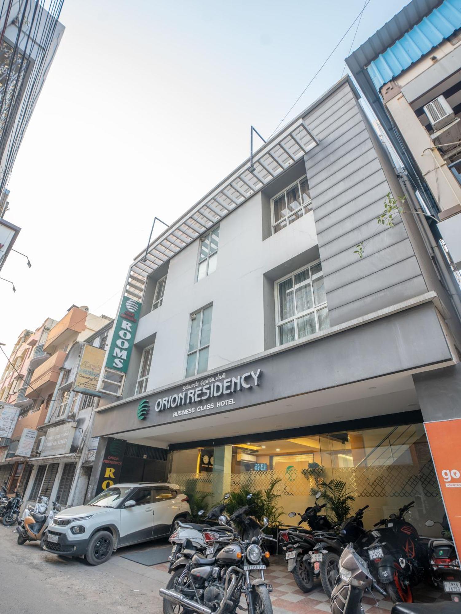 Orion Residency Hotel Csennai Kültér fotó
