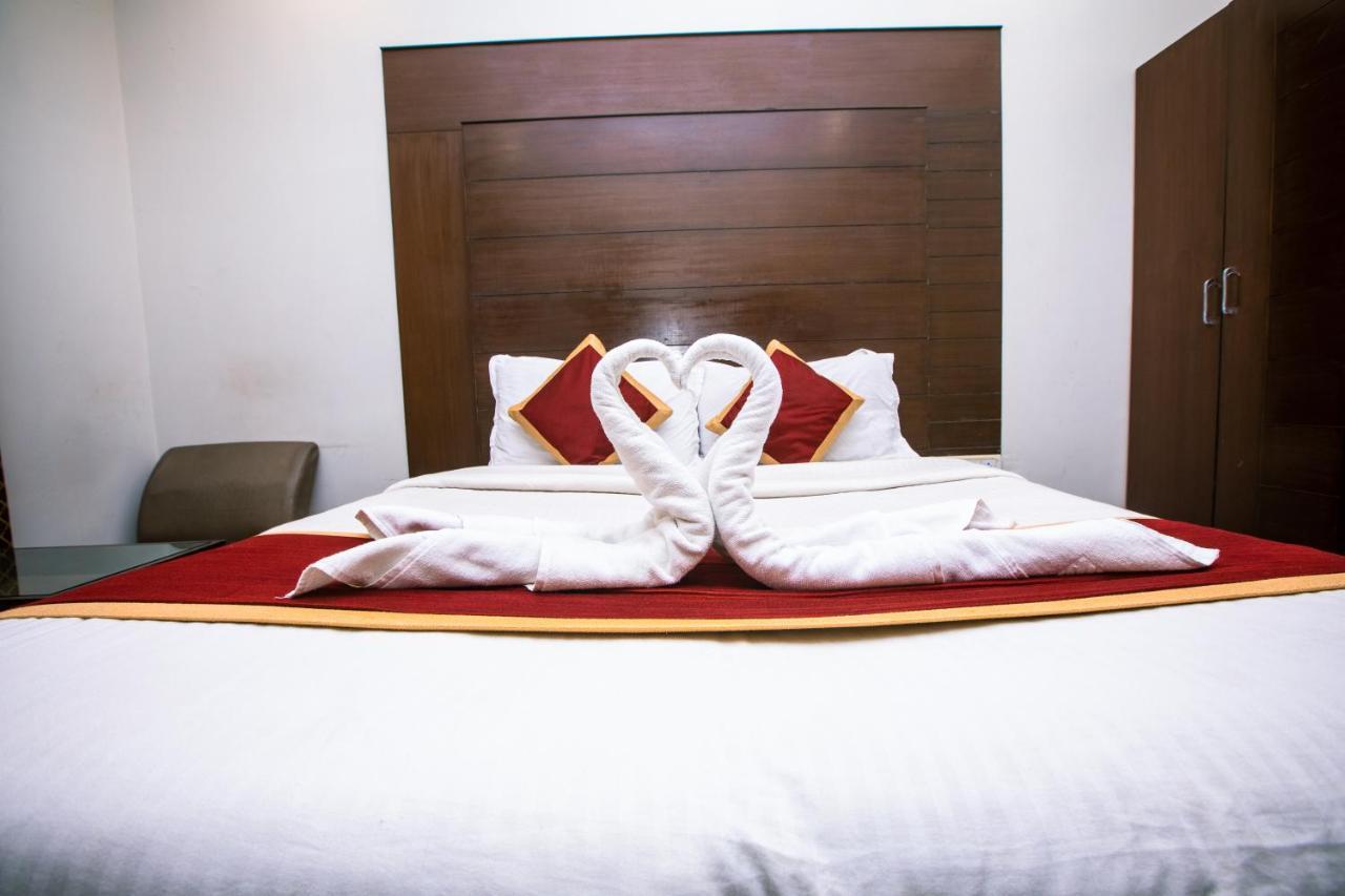 Orion Residency Hotel Csennai Kültér fotó
